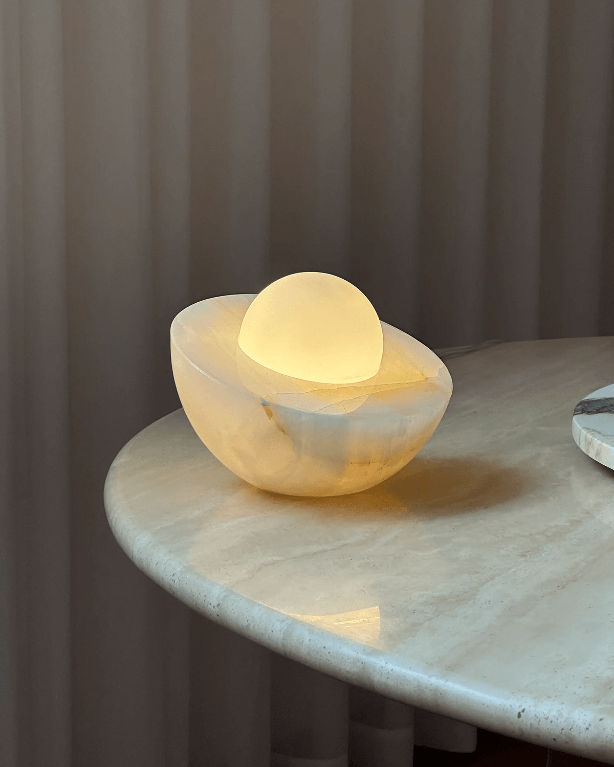 Halo Pebble Stone Table Lamp