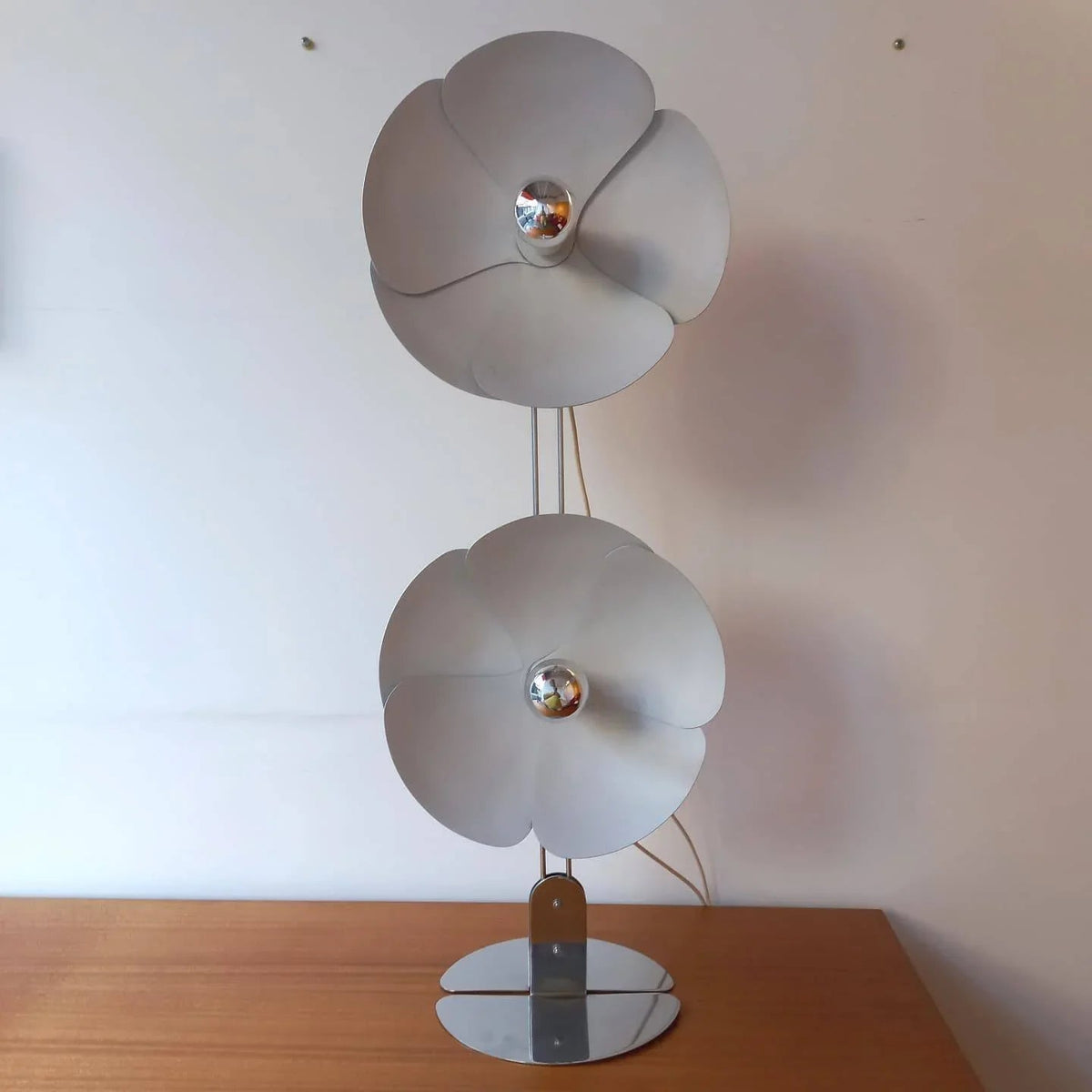 2093 Table Lamp
