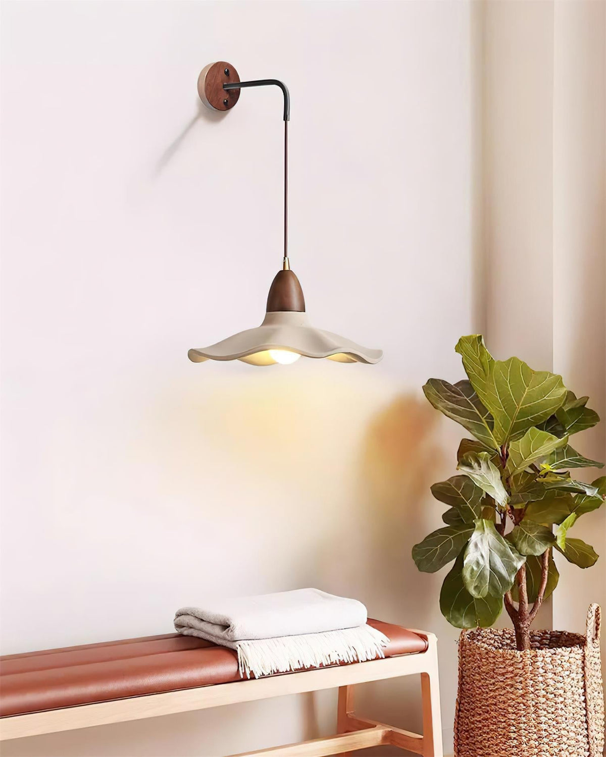 Seliiella Wave Wall Lamp