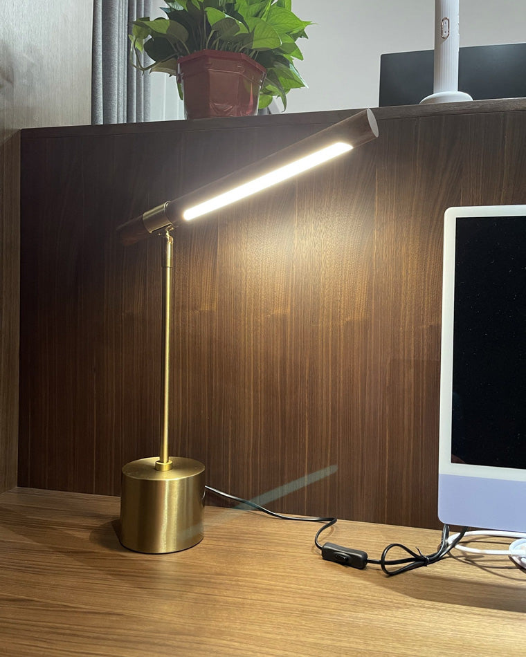 Walnut-lookalike Cantilever Table Lamp