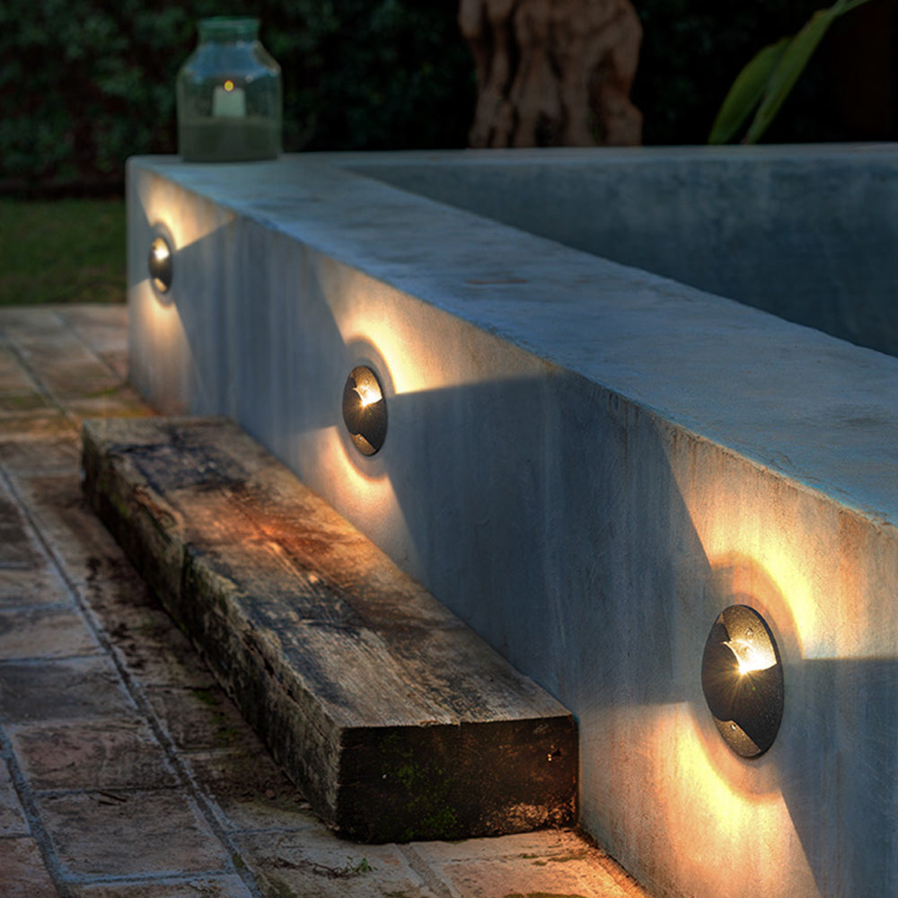 Ray Metal Cylindrical Outdoor Step/Deck Light, Black