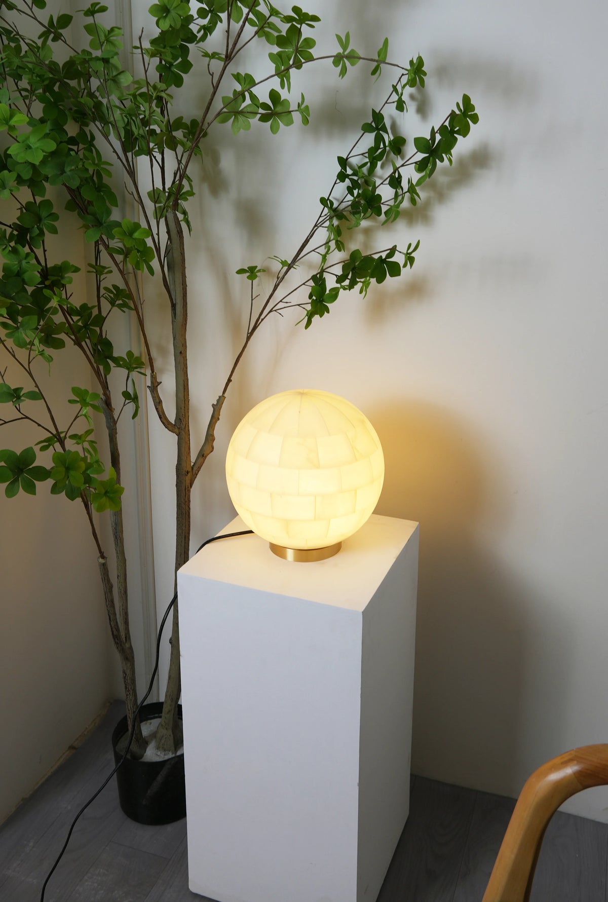 Alabaster Spherical Table Lamp
