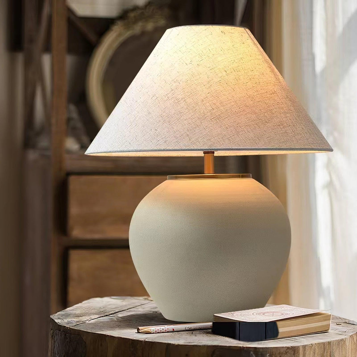 Black Mud Table Lamp
