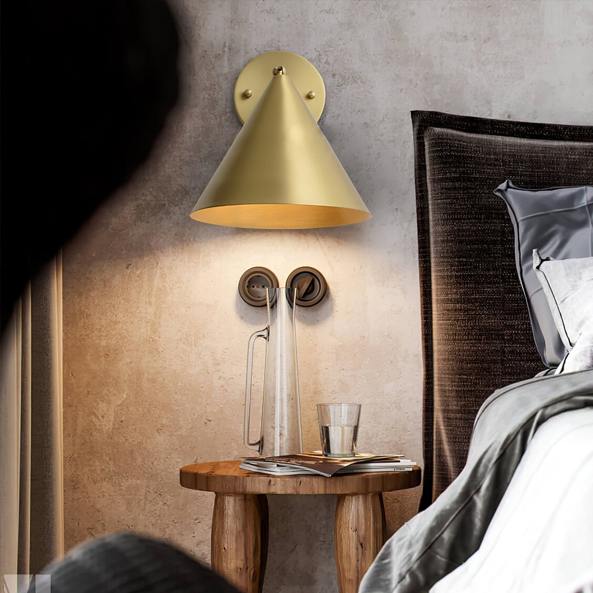 Orb Wall Lamp