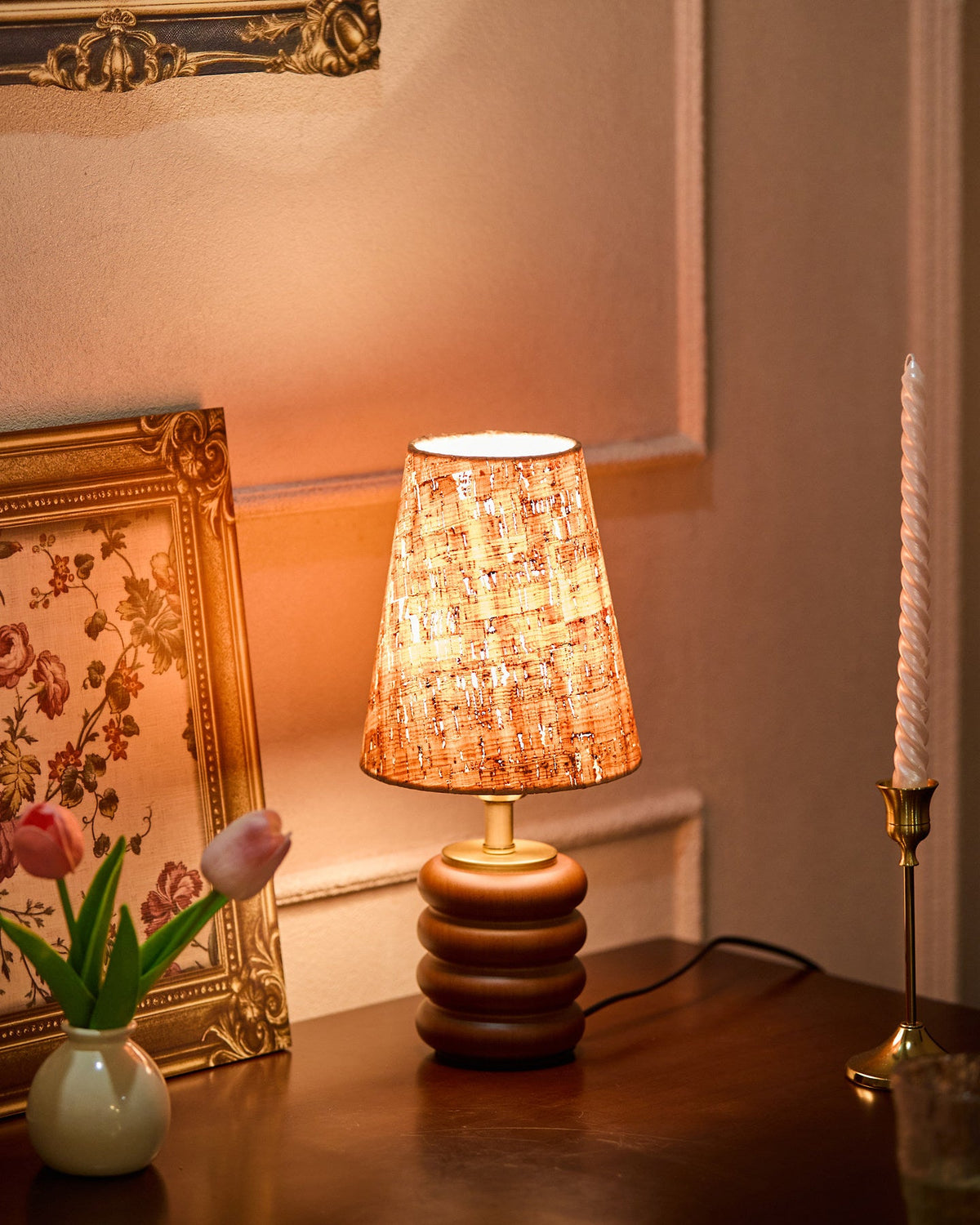 Velanena Table Light