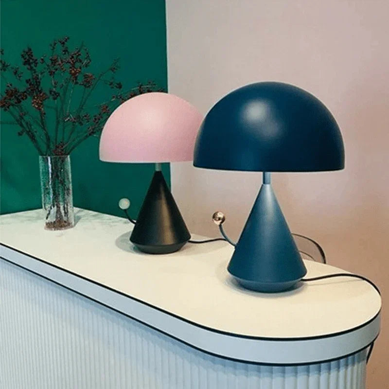 Dali Divina Table Lamp