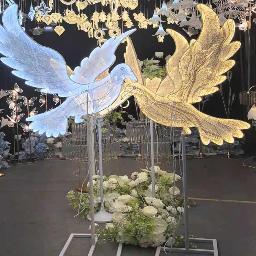 Wedding/Event Decorative Dove LED Floor Standing Lamp