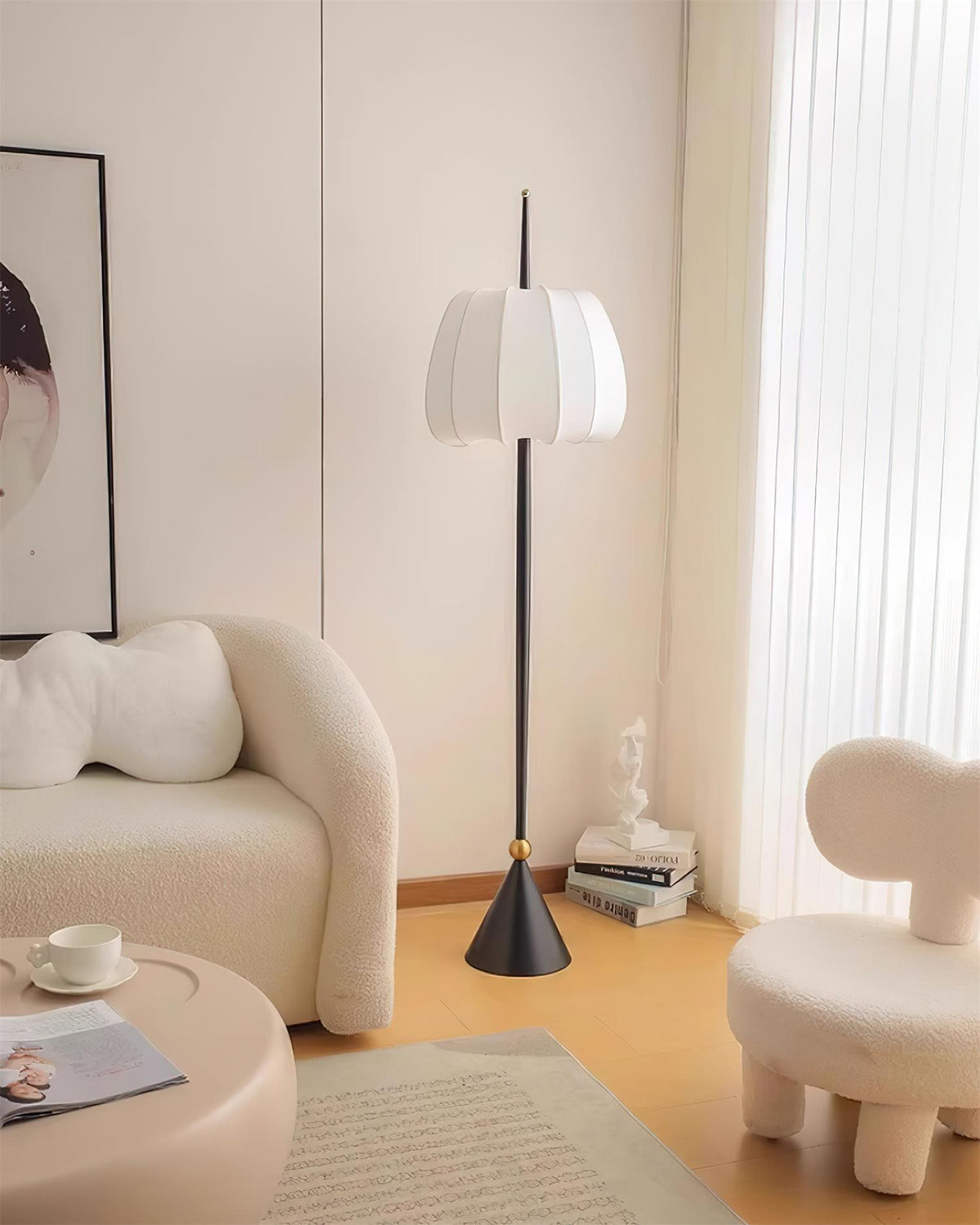 Turnip Floor Lamp