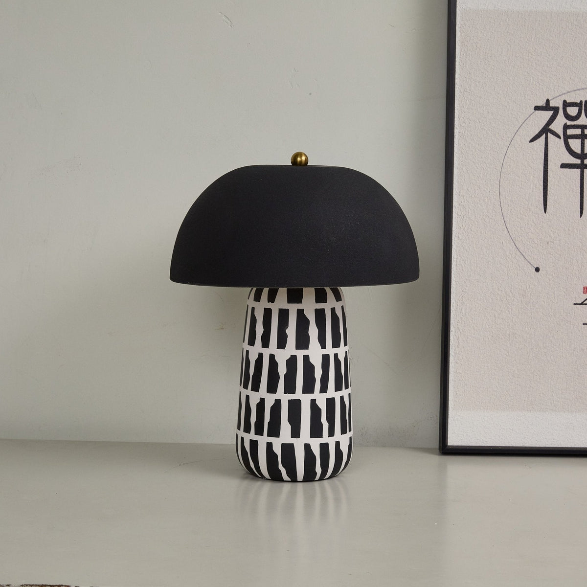 Geometric Pattern Ceramic Table Lamp