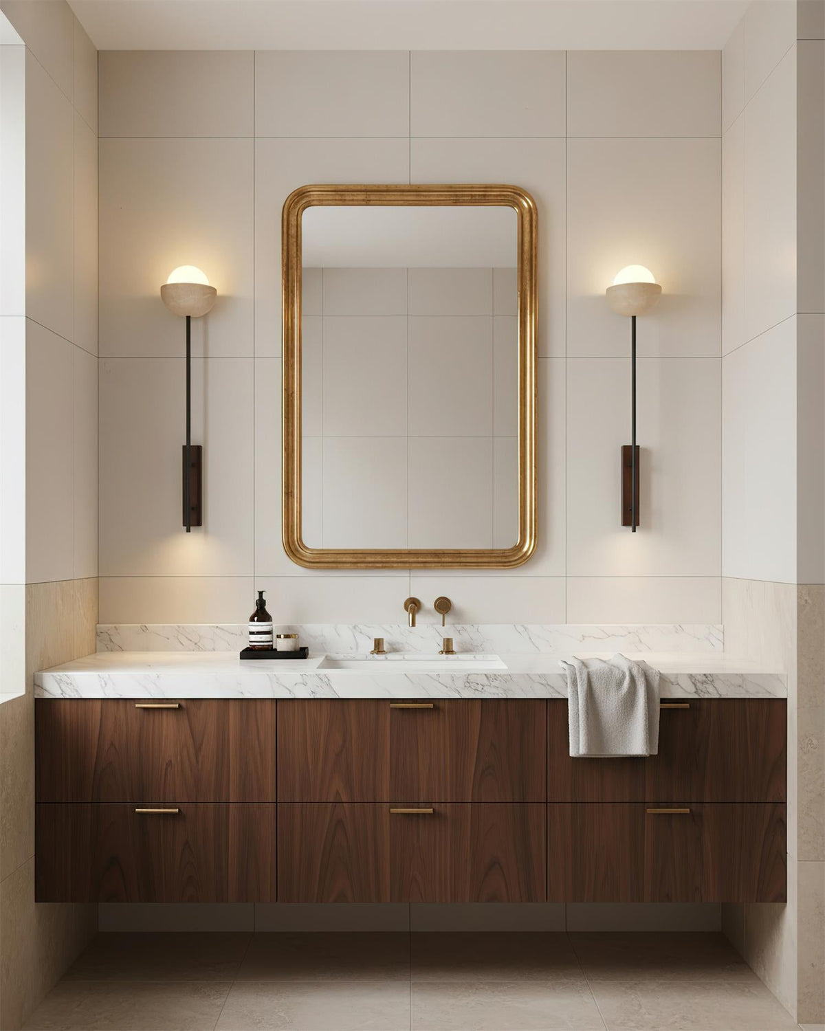 Evarin Wall Light