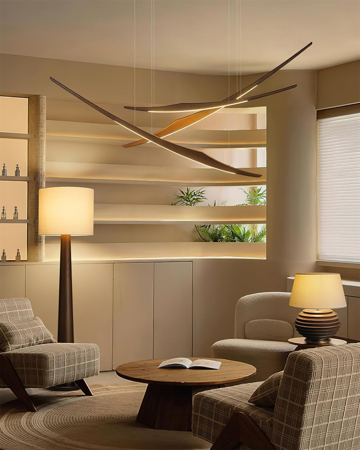 Riveissa Chandelier