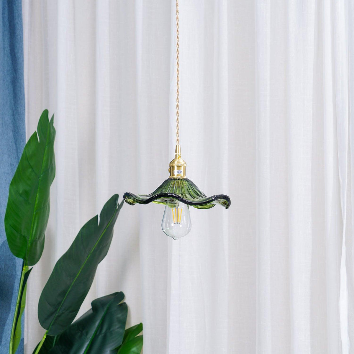 Mirarise Pendant Light