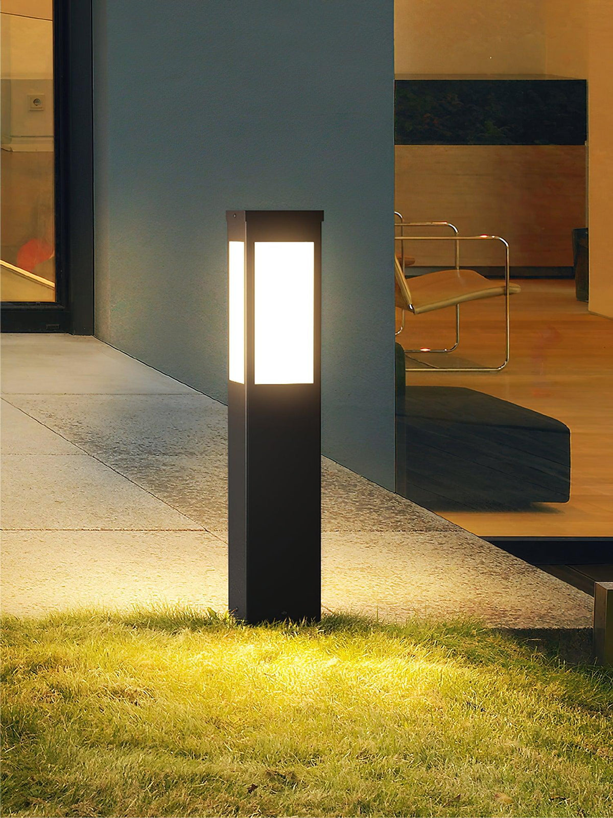 Lantern Column Solar Bollard Light