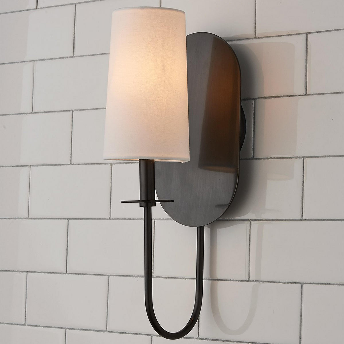 Voloraris Elegance Brass Fabric Wall Lamp