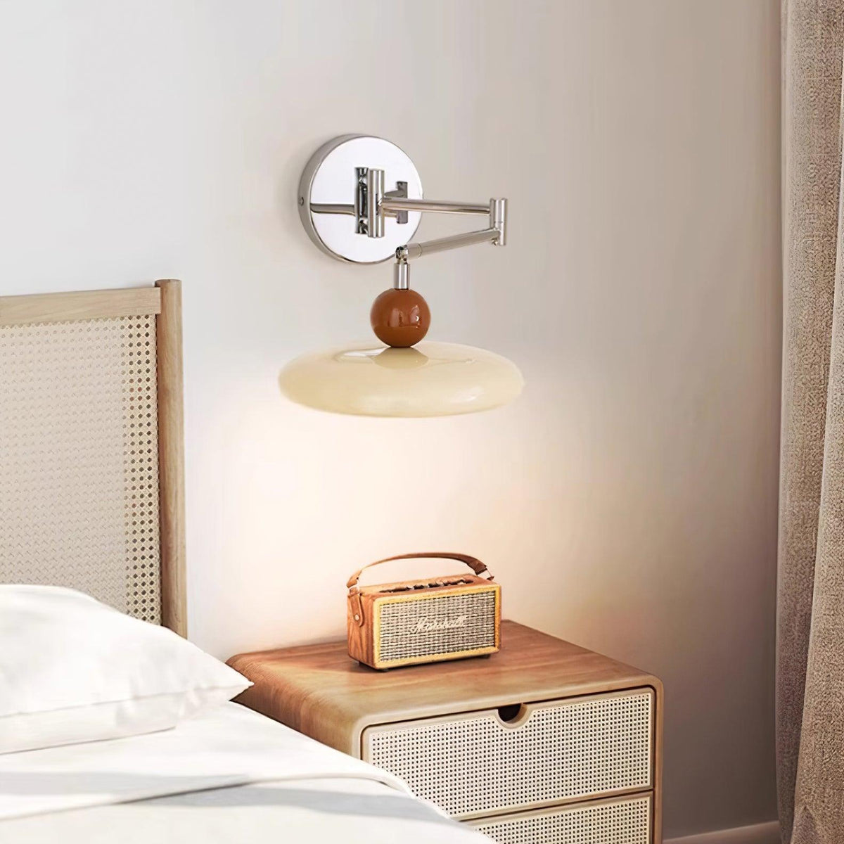 Ovelle Wall Lamp