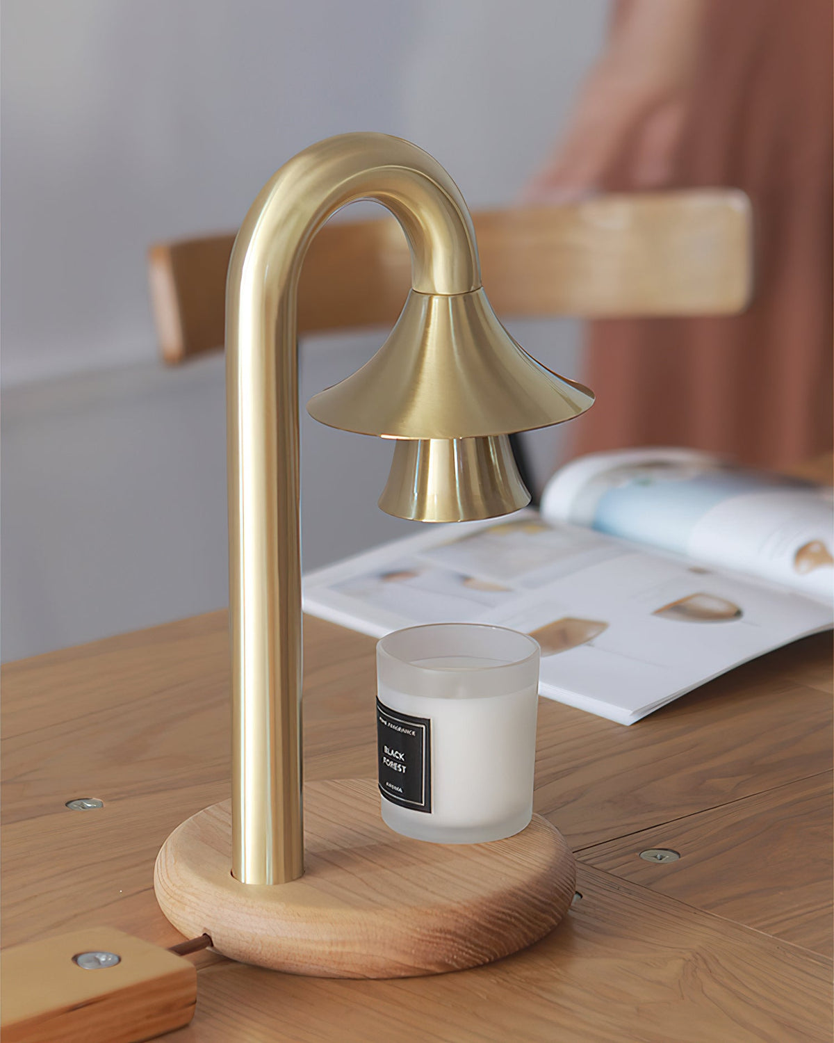 Seloise Table Lamp