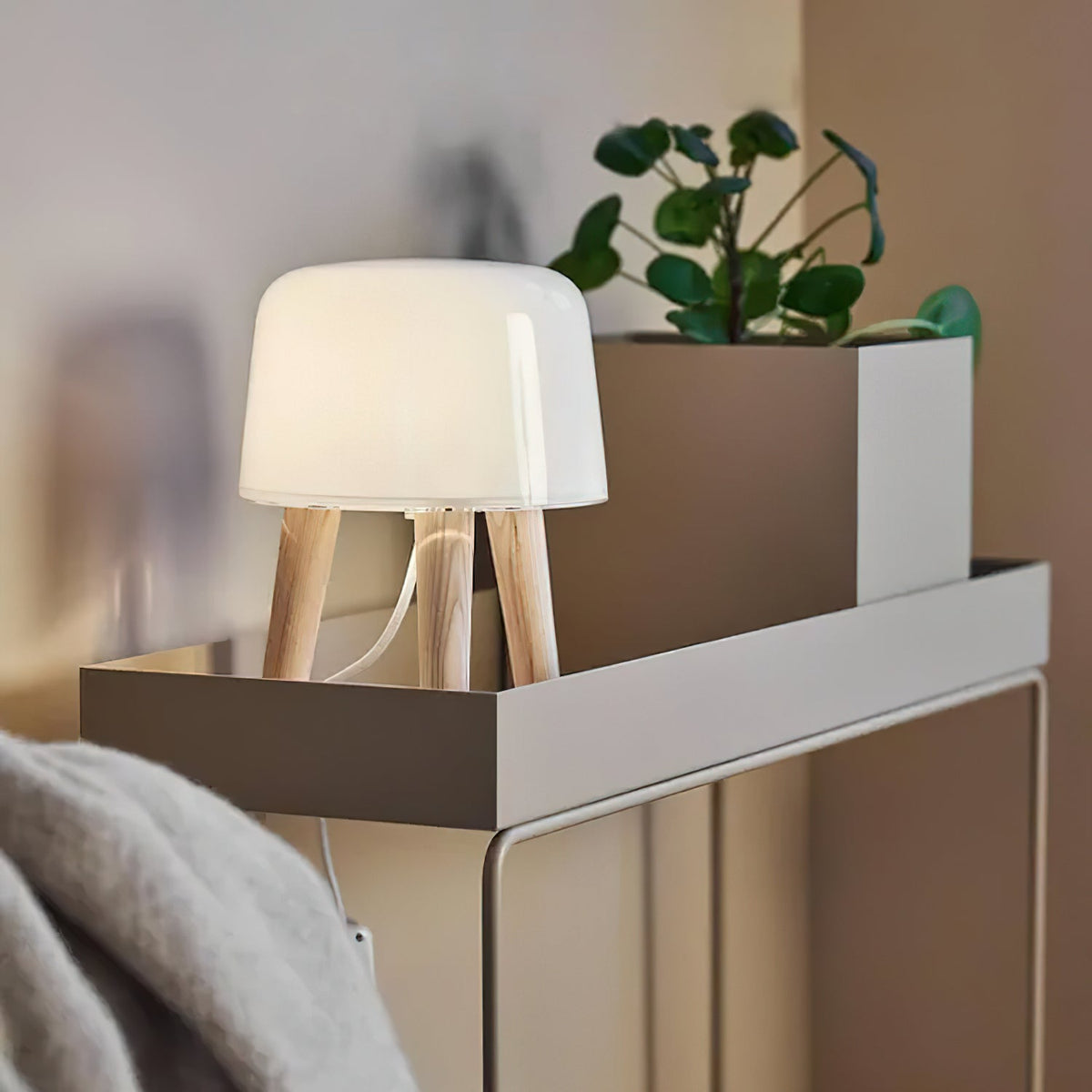 Velanaine Table Lamp