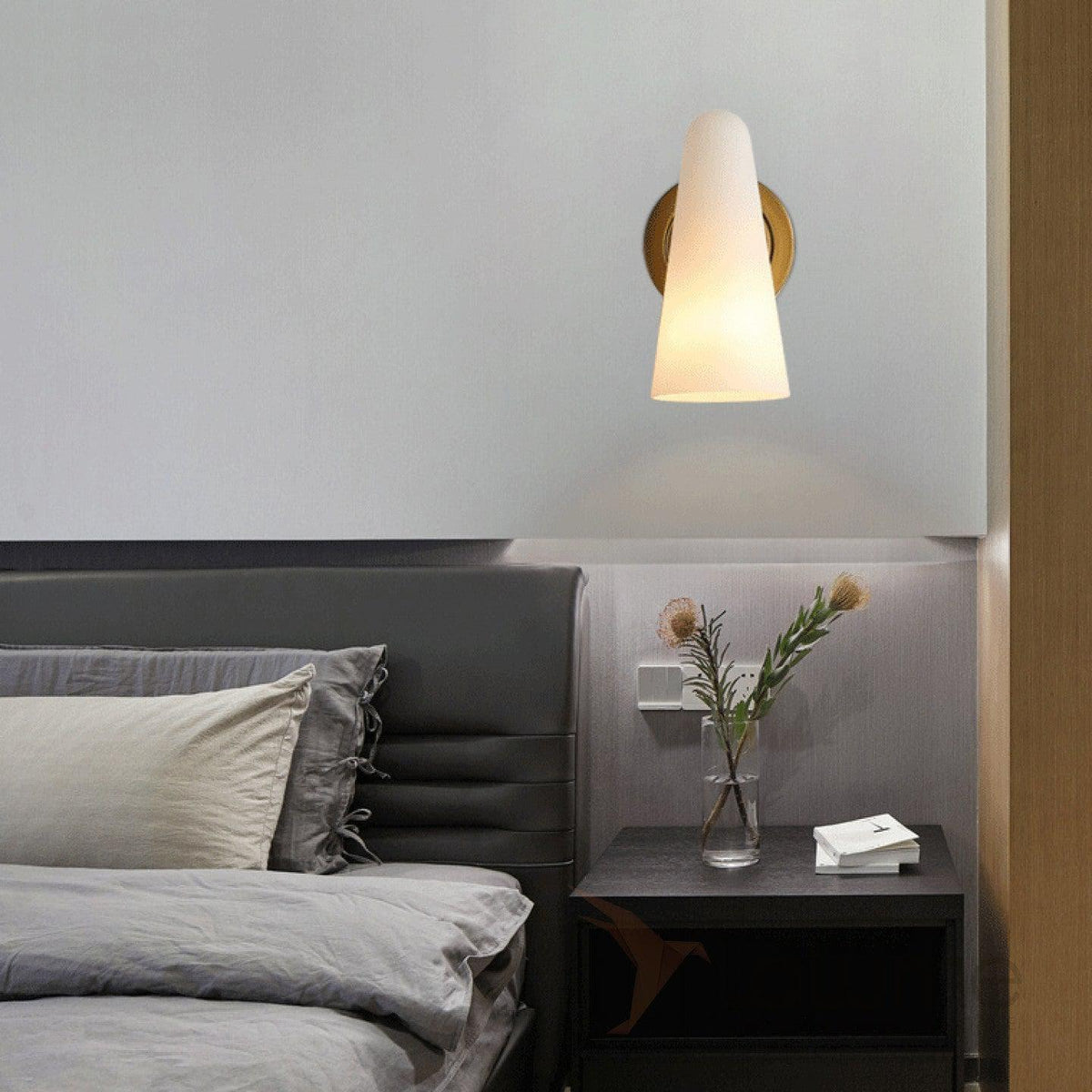 Montfaucon Sconce