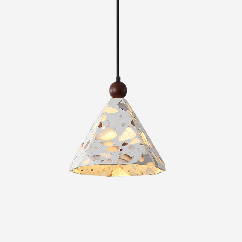 Calisenne Pyramid Pendant Lamp