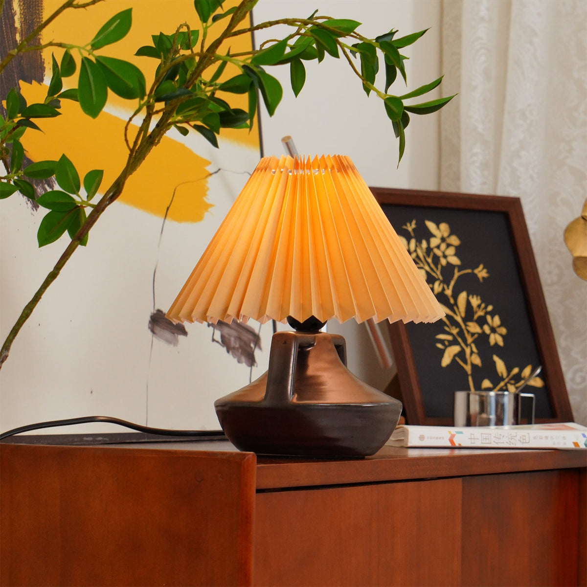 Elaenia Table Lamp