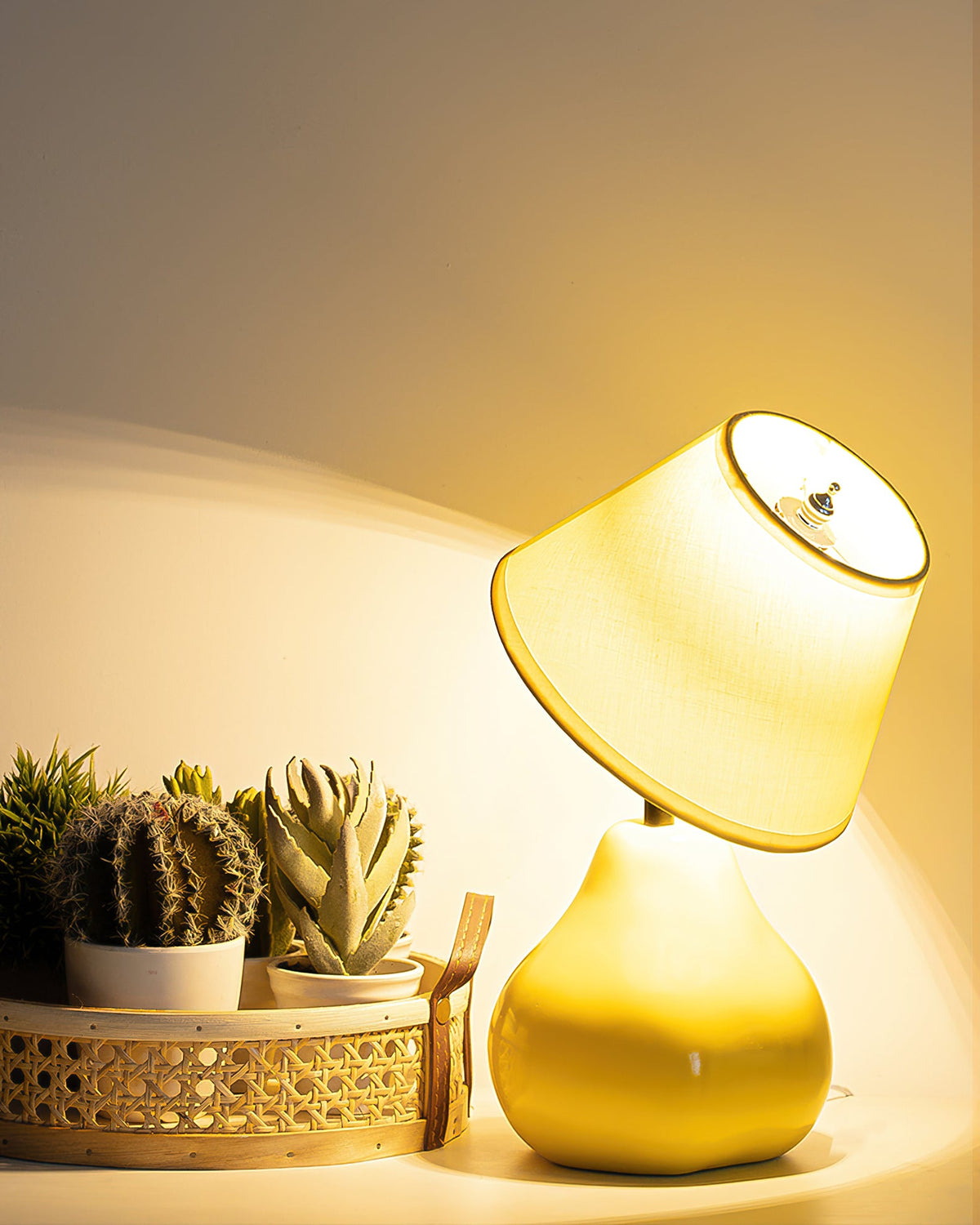 Elaenora Table Lamp