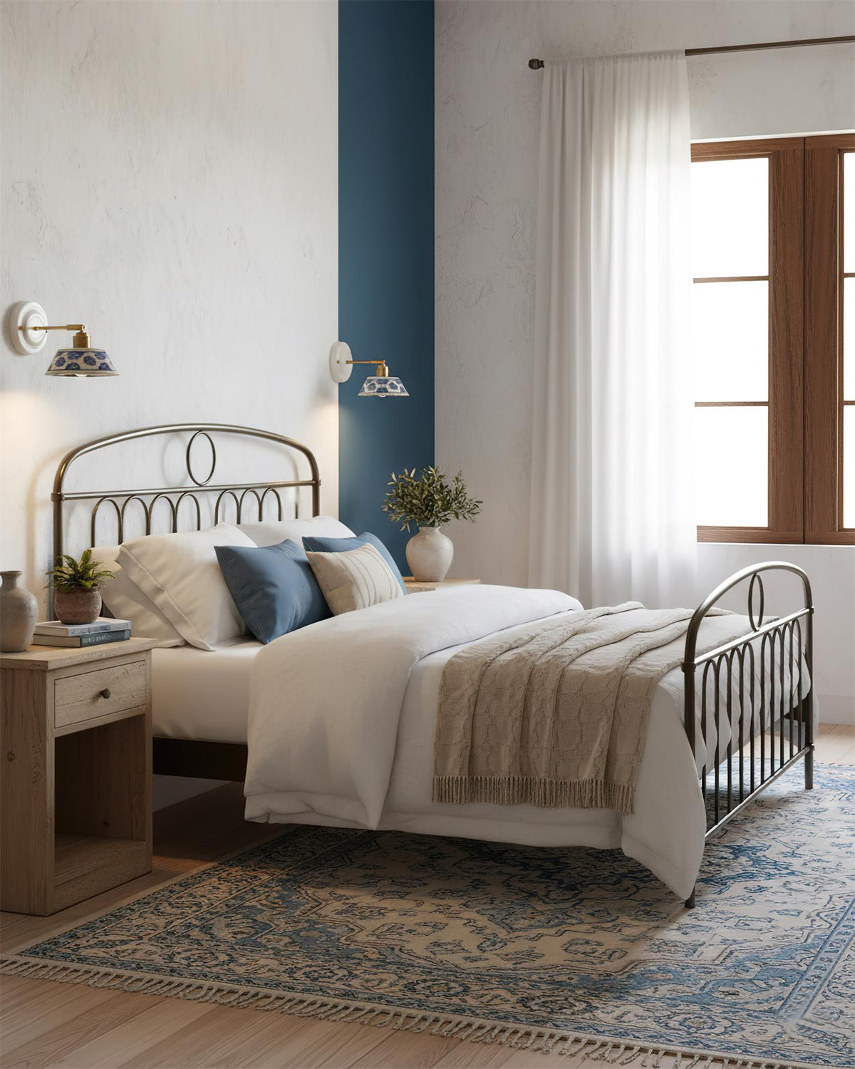 Lisette Wall Light