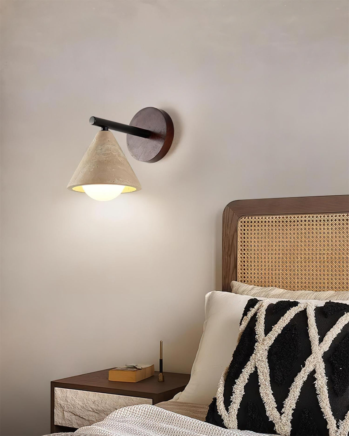 Riita Wall Lamp triangular cone-shaped travertine