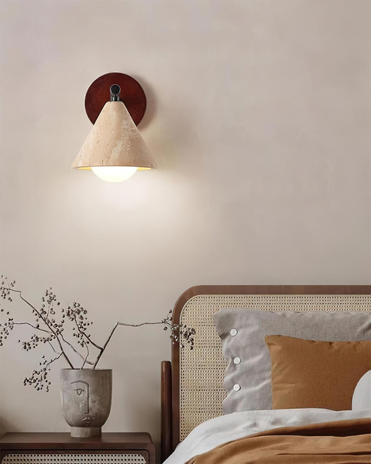 Riita Wall Lamp triangular cone-shaped travertine