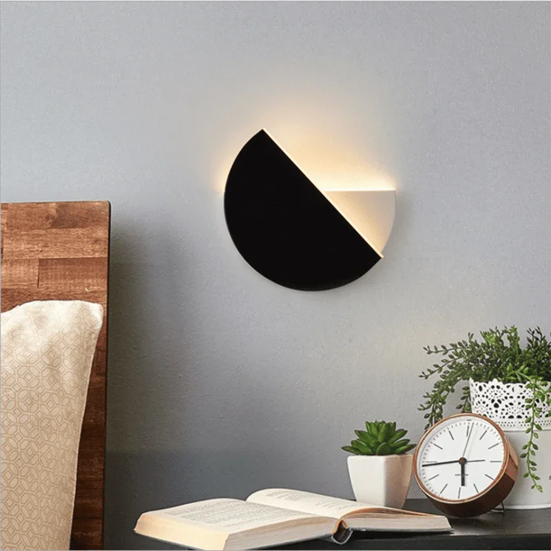 Rotating round LED Wall Light