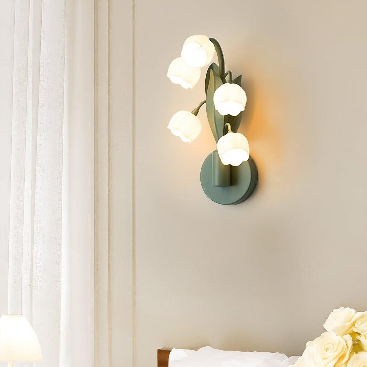 Viraaise Wall Lamp