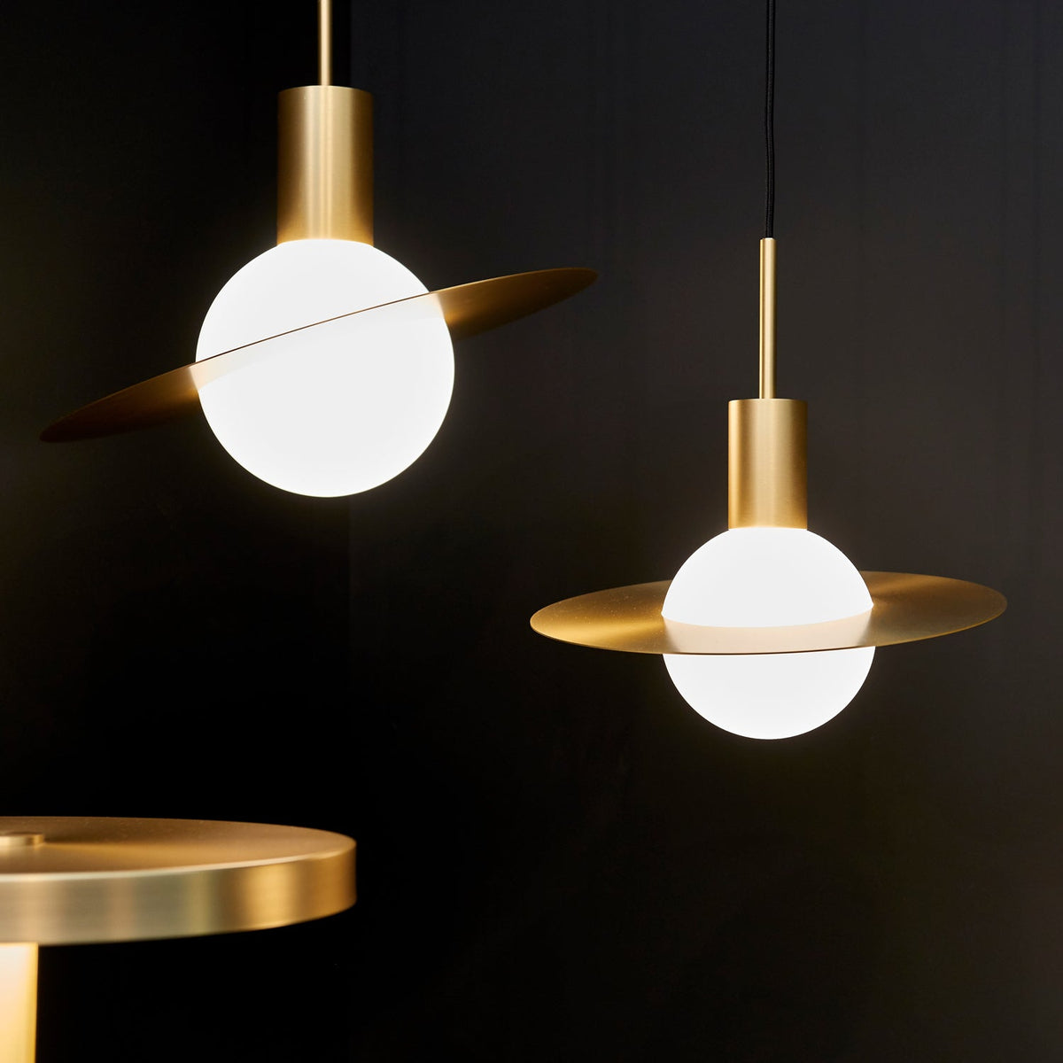Saturne Pendant Light