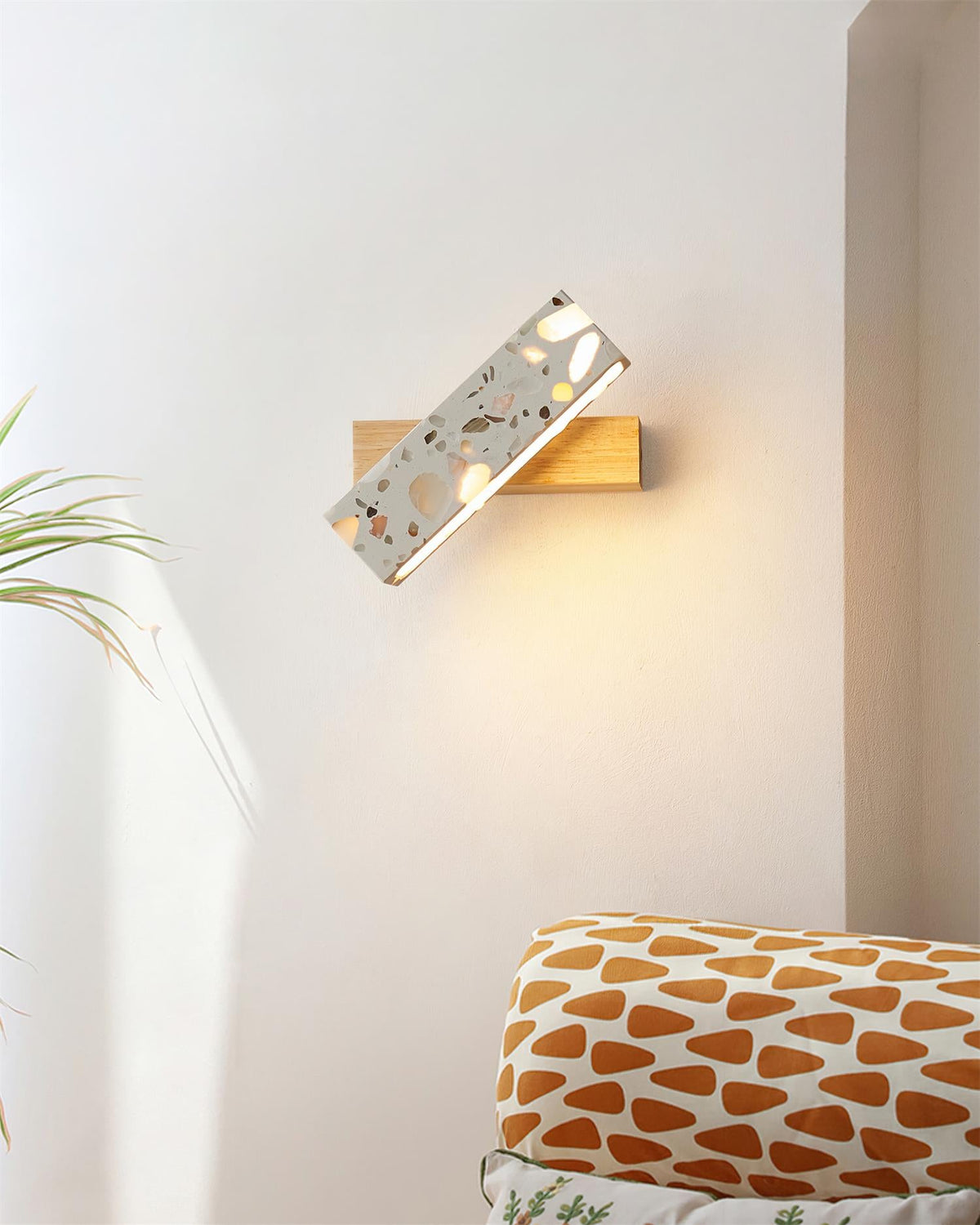 Terienaria Wall Lamp