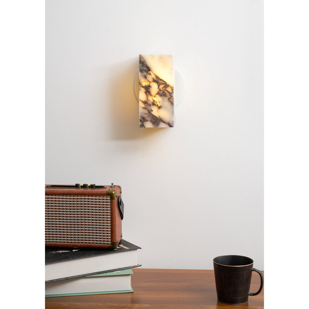 Illaee Square Marble Wall Lamp
