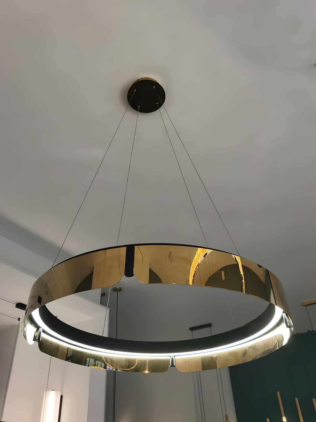 Alraeion Chandelier