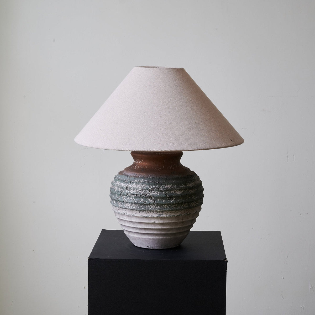 Volca Gradient Clay Table Lamp