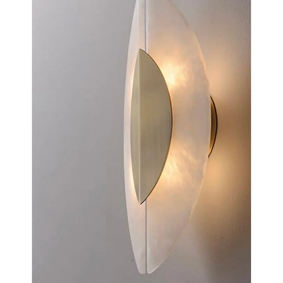 Alabaster Wing Wall Sconce | CLMARBCF05