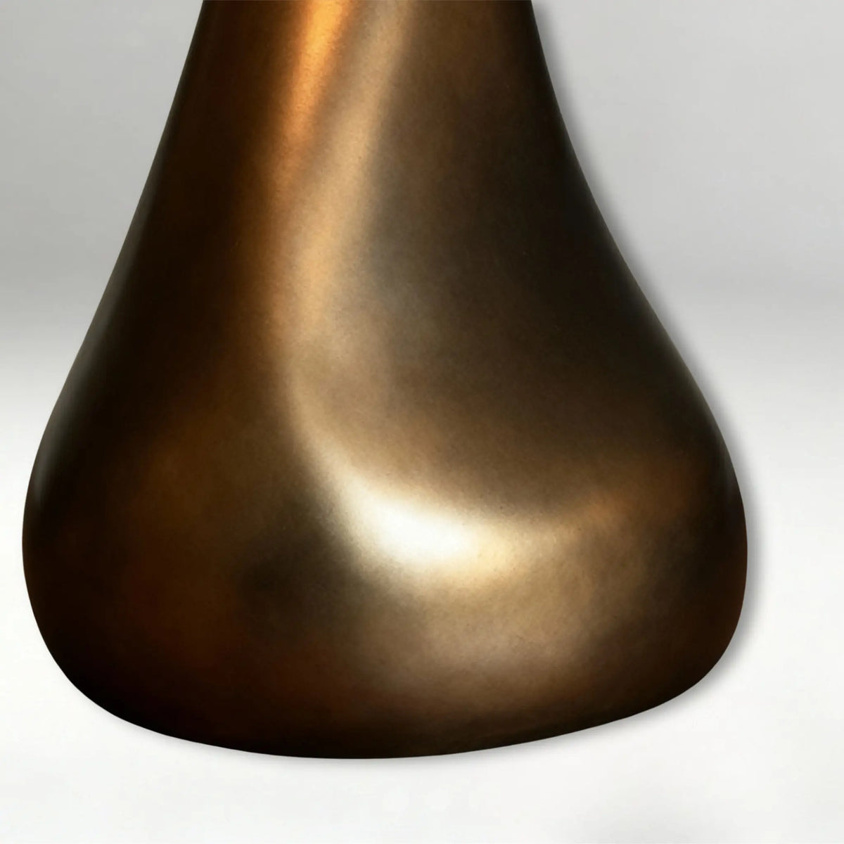 Hadrian Arc Floor Lamp | Bio-Resin | CLOUTX56