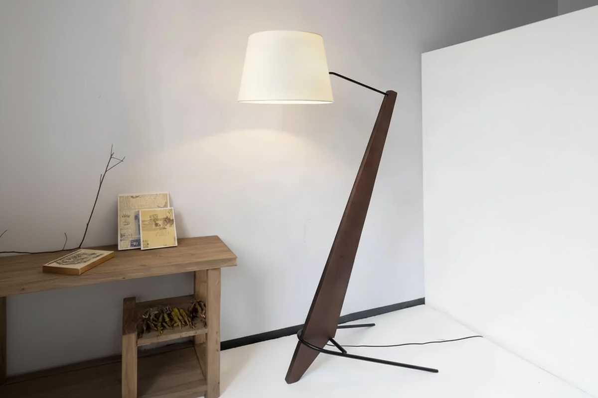 Walnut Floor Lamp | Angled Arm | CLV44402