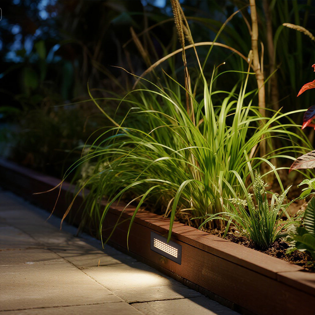 Miraia LED Minimalist Style Outdoor Step Lights