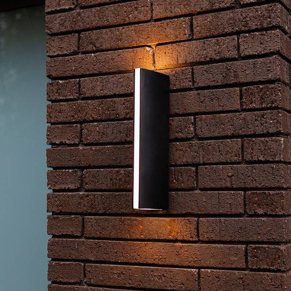 Ray Modern Triangular Prism Metal Outdoor Wall Lamp, Black/Silver