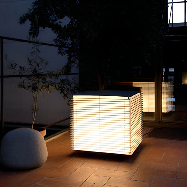 Elaiel Square Grids LED Outdoor Lawn Lamp