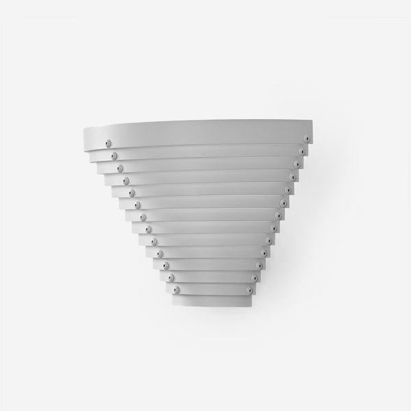 Renalaine Wall Light