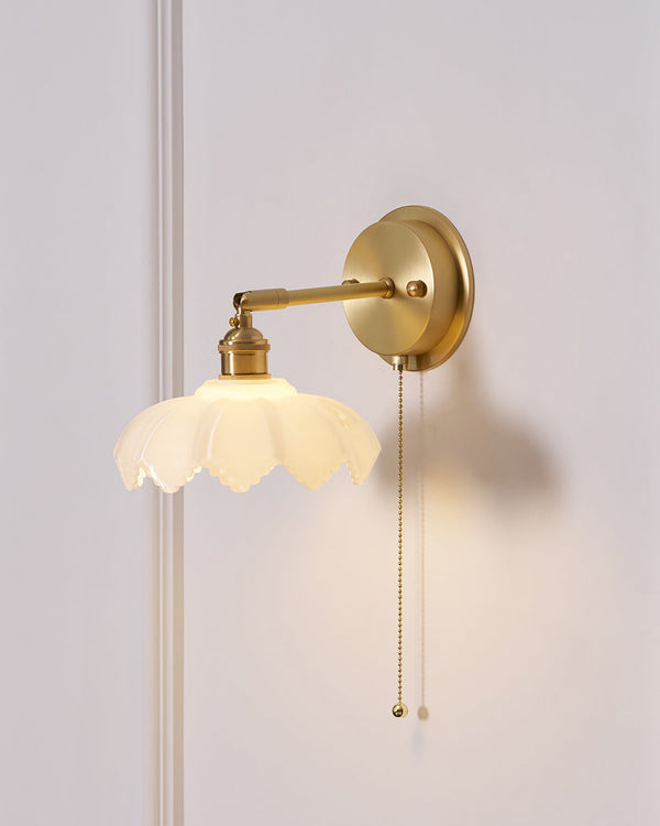 Lotus Rotatable Wall Lamp