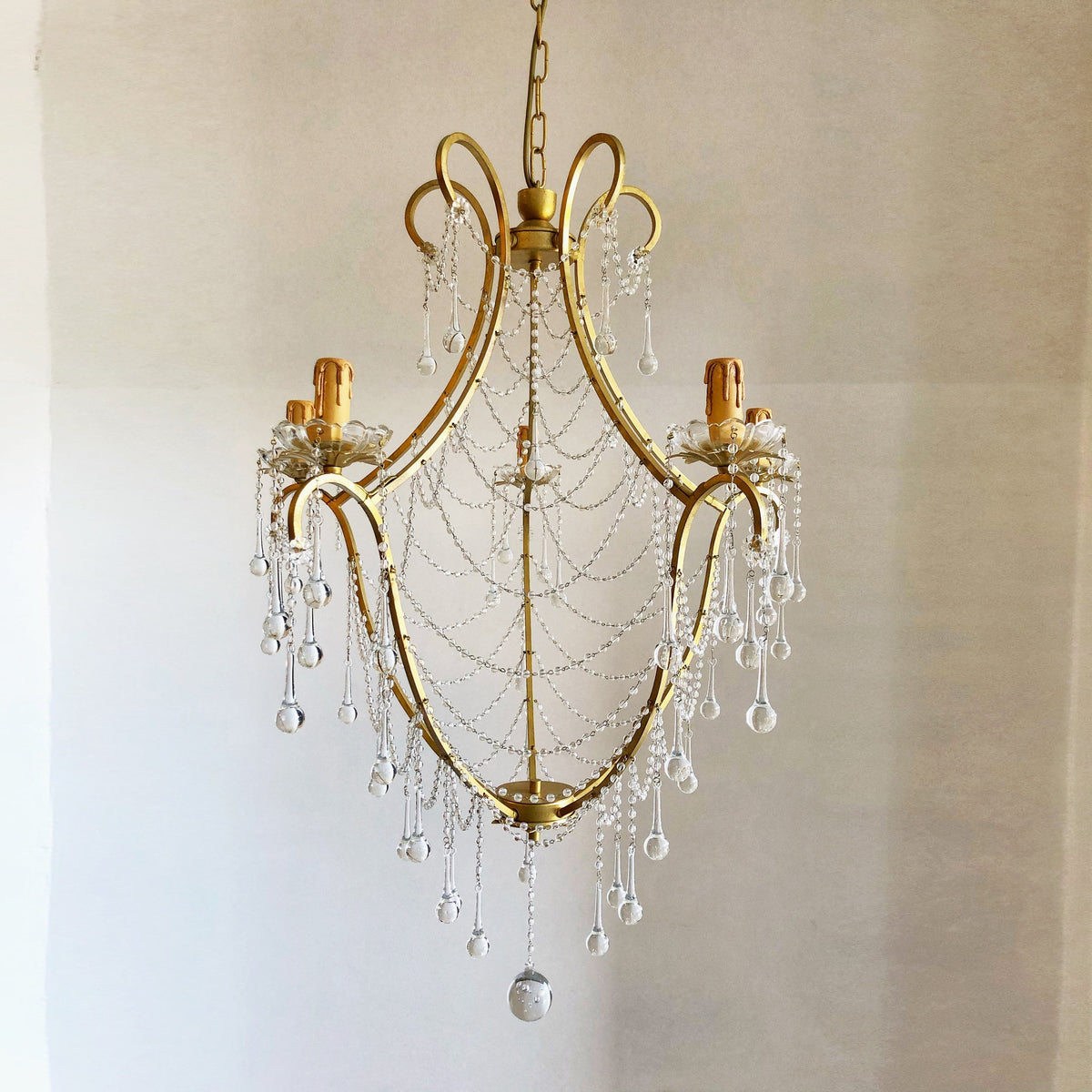 Qvistuvyo Glass Chandelier