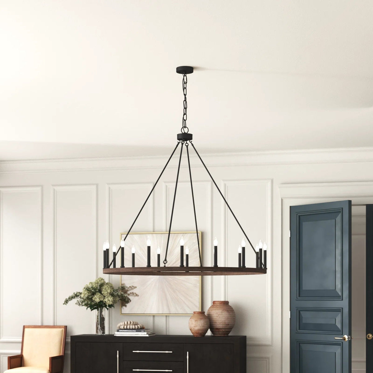 Mjolkuvyo Chandelier