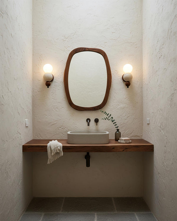 Elaieria Wall Lamp