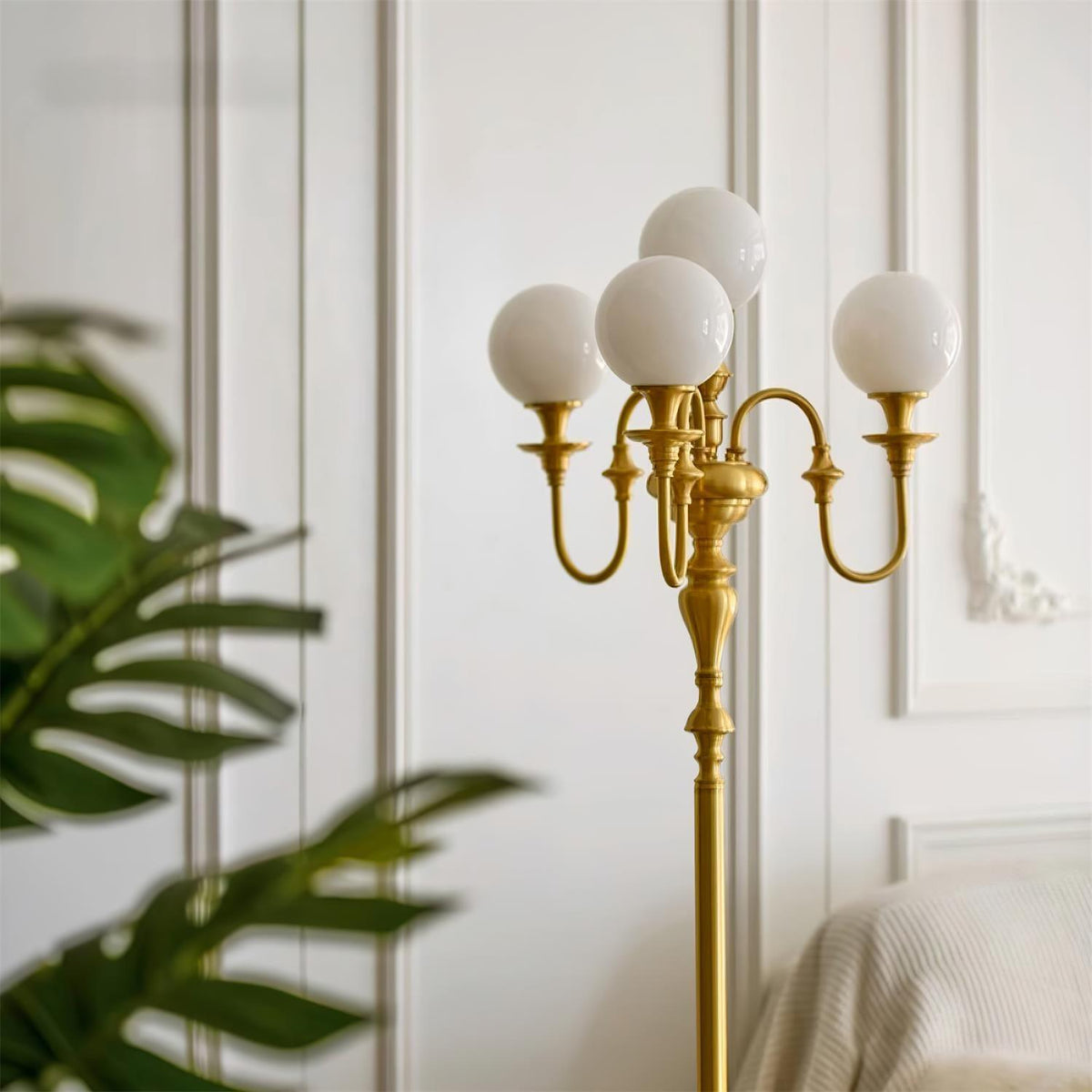 Selorielle Floor Lamp