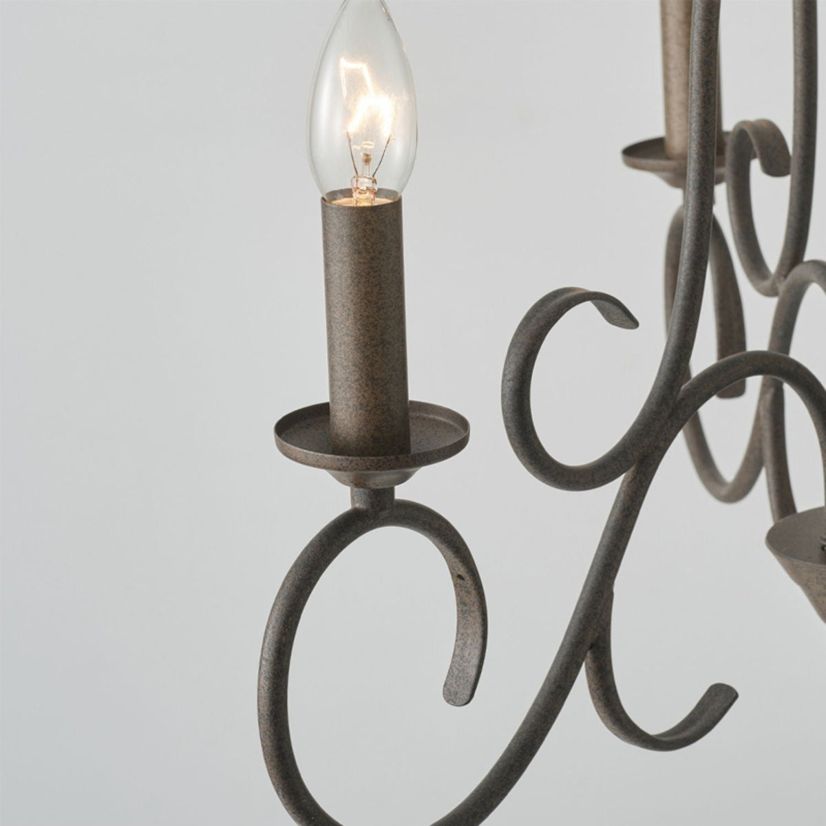 Dvaluvyu Vintage Industrial Chandelier