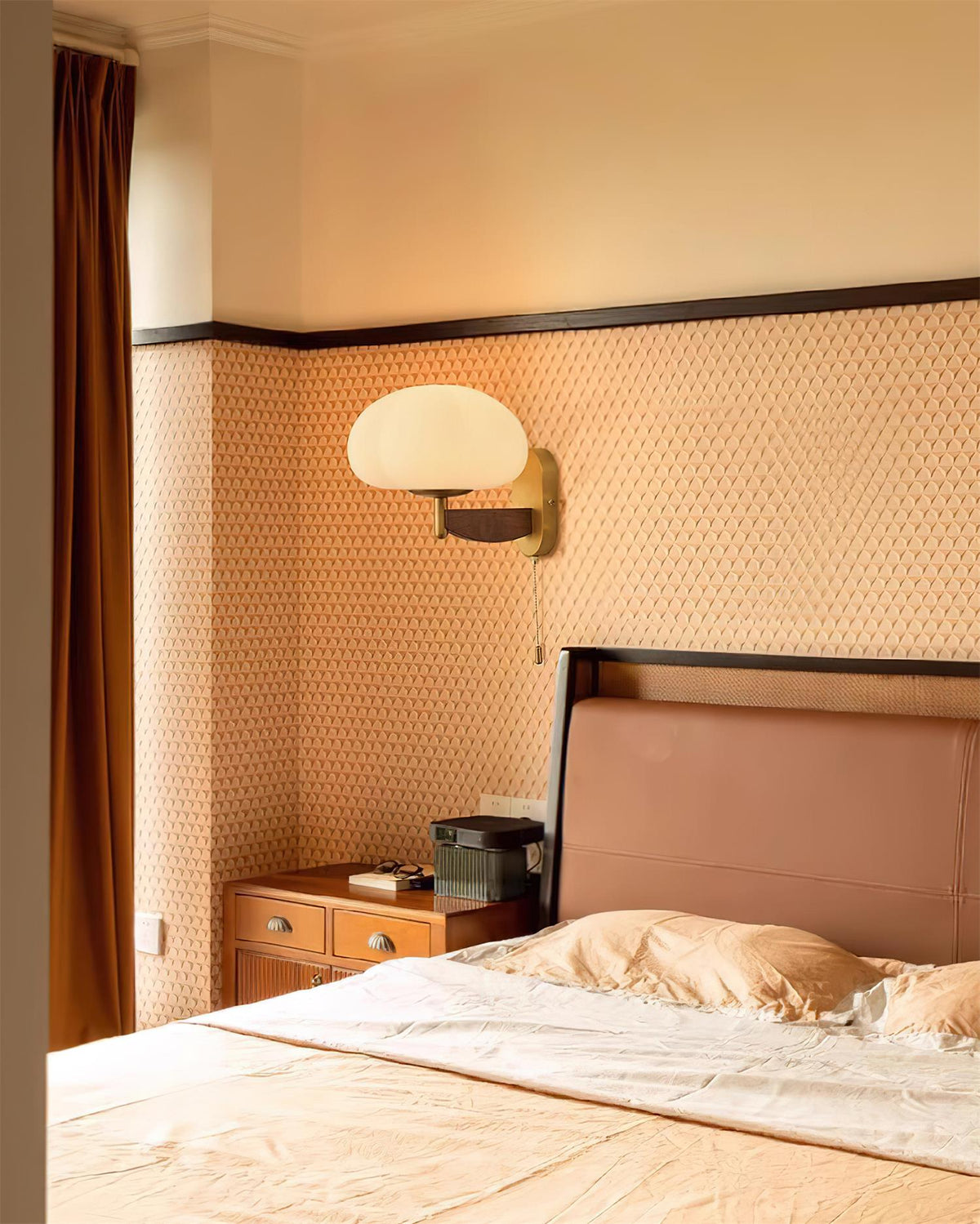 Caleora Wall Lamp