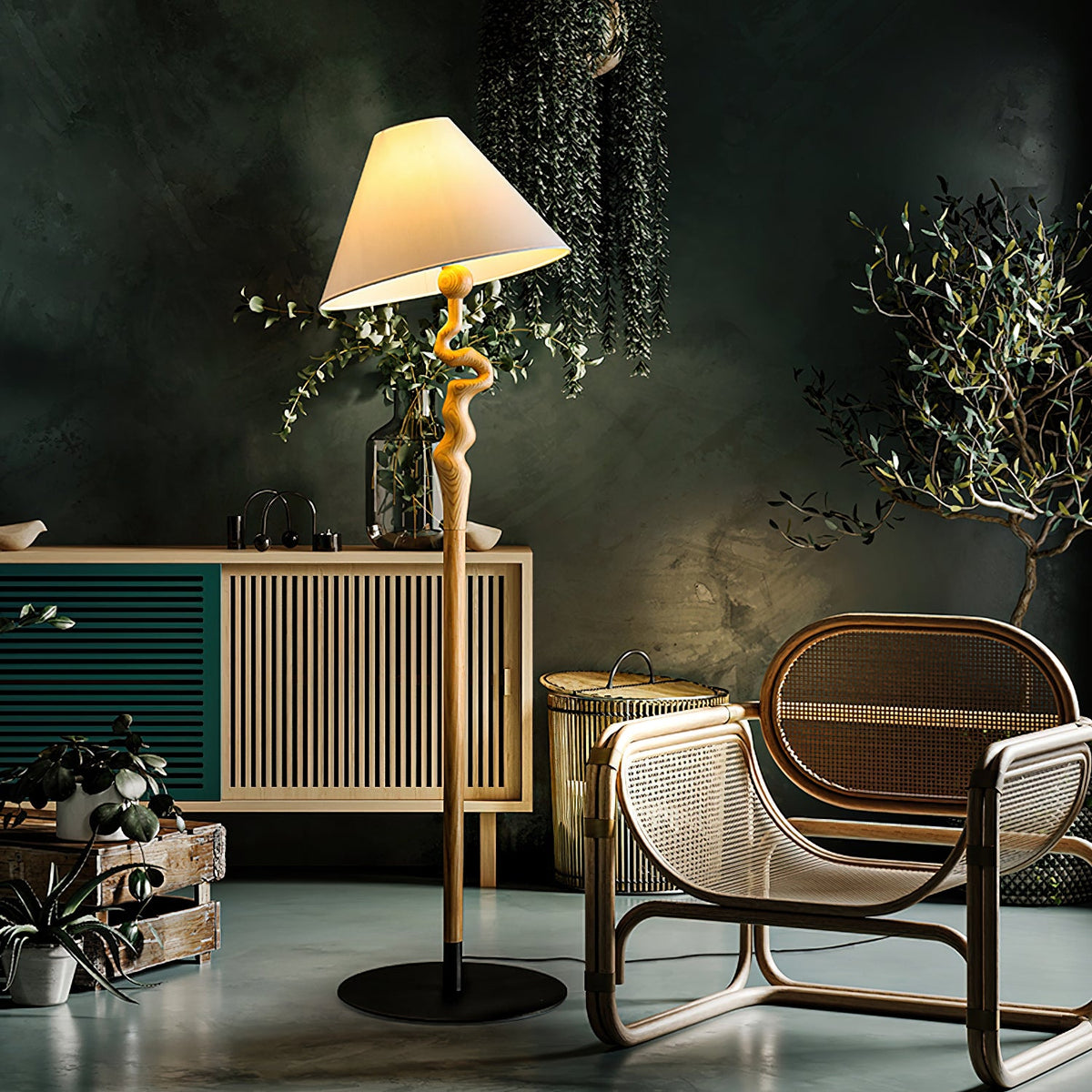 Liorinette Floor Lamp